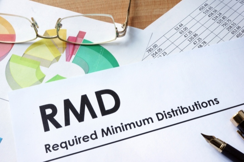 10 Tips for Strategically Timing RMDs to Lower Taxes